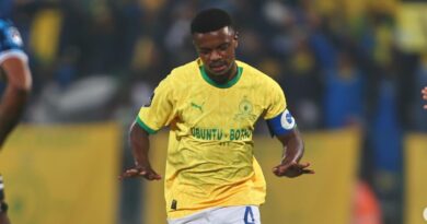 Ungqingetshe ezingxoxweni zeDowns noTeboho Mokoena 