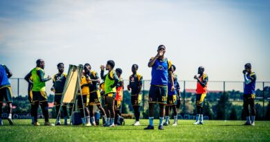 Kugqame abebengekho kuqala isahluko esisha kwi-Chiefs