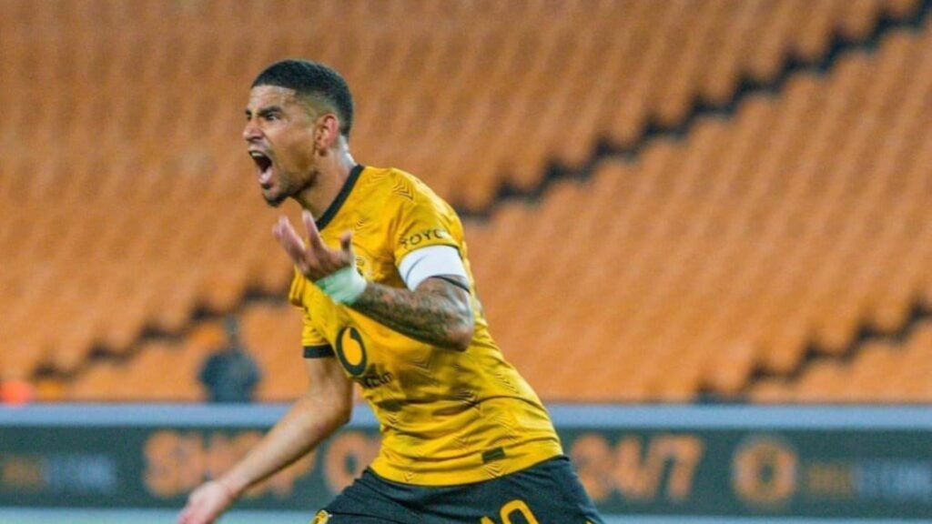 UKeagan Dolly ubhoboka ‘ngokuyimba ngamafosholo’ kuMakhosi