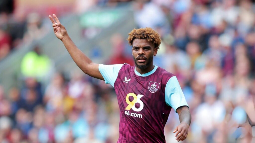Isihlabani seBafana uLyle Foster ubuyela kwiPremier League