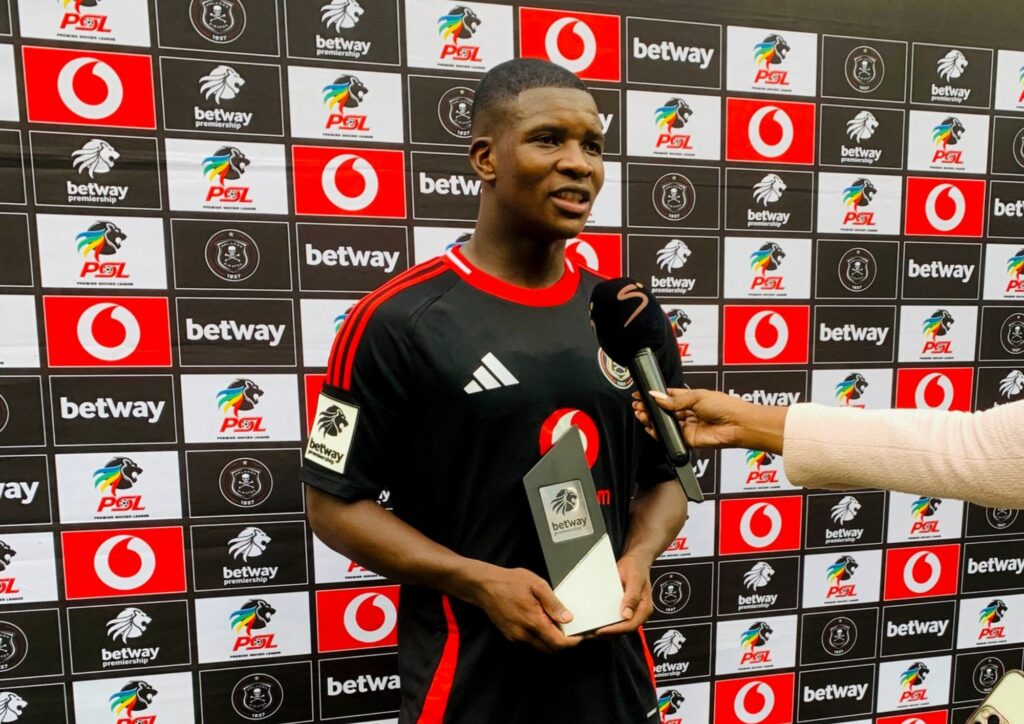 U-Mbokazi uveza icebo 'lenkani' abagingqe ngalo iDowns