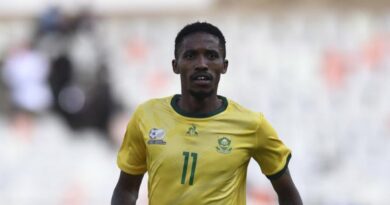 Ushaywe ngesithende u-Saleng nabanye kweleBafana encane