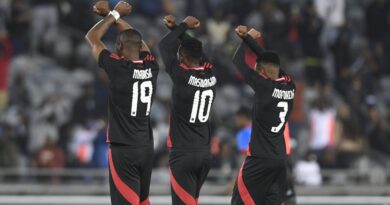 Seziqalile izinguquko zesizini ezayo kwi-Orlando Pirates