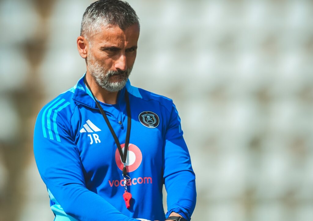 UJose Riveiro uthi bazoyijwayela iVAR abayisolayo