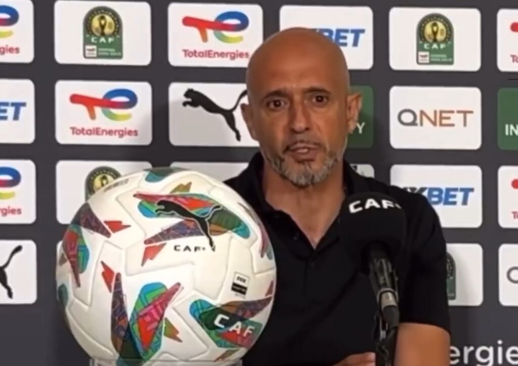 UMiguel Cardoso uphoxwe abalandeli be-Sundowns