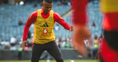 UDoctor Khumalo ubona ukukhanya ekuhlulweni kwe-Pirates