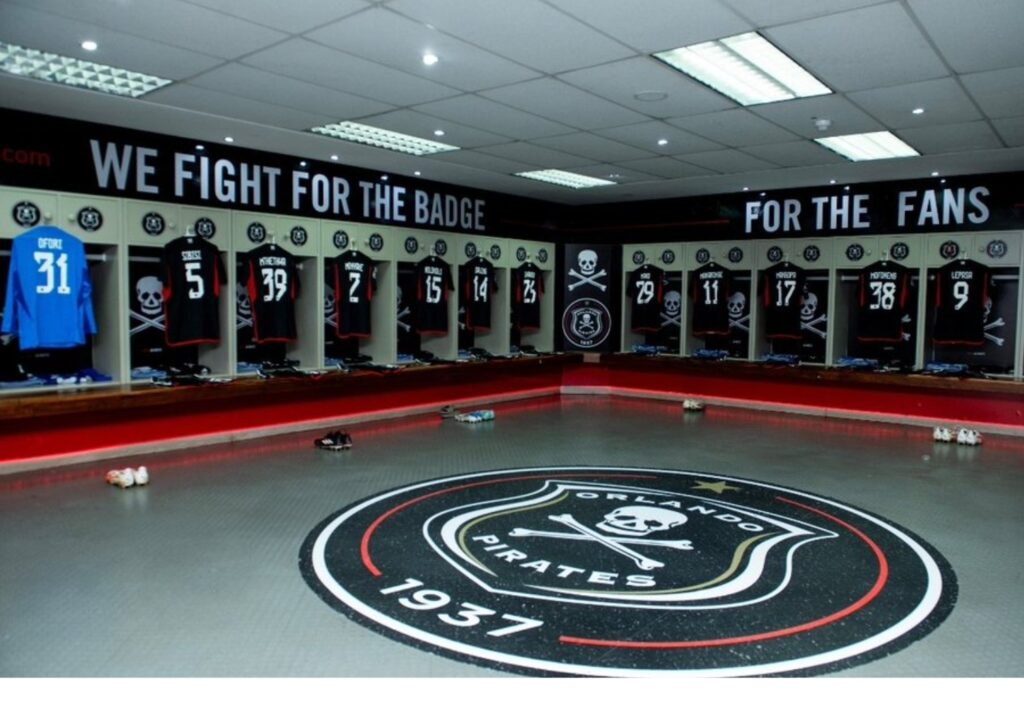 ‘Omagay’azidlele’ i-Pirates ivuke ngomunye uMofokeng