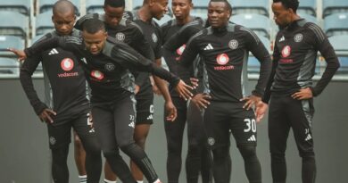 Ishintsha umzila i-Orlando Pirates, ayisabuyeli eSpain