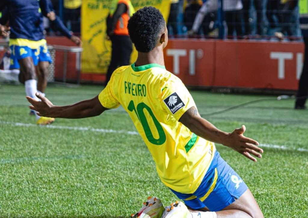 UCardoso no-Ribeiro baphinde bazidlela amahlanga kwezePSL
