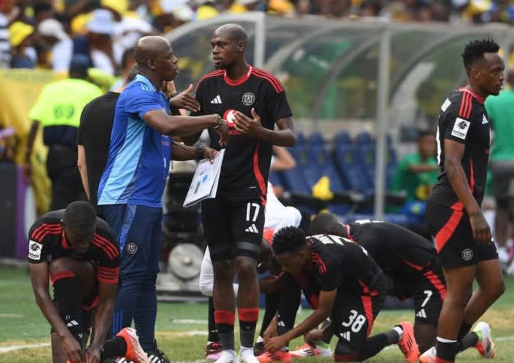 URiveiro uyamethemba uMandla Ncikazi ukuhola i-Pirates