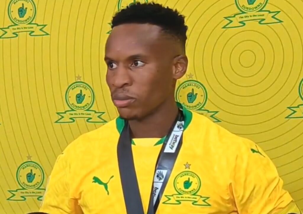 UThemba Zwane uveza okune okufike no-Cardoso kwiDowns