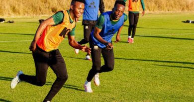UHugo Broos uveza okumchaze ngabafanyana abaqokile