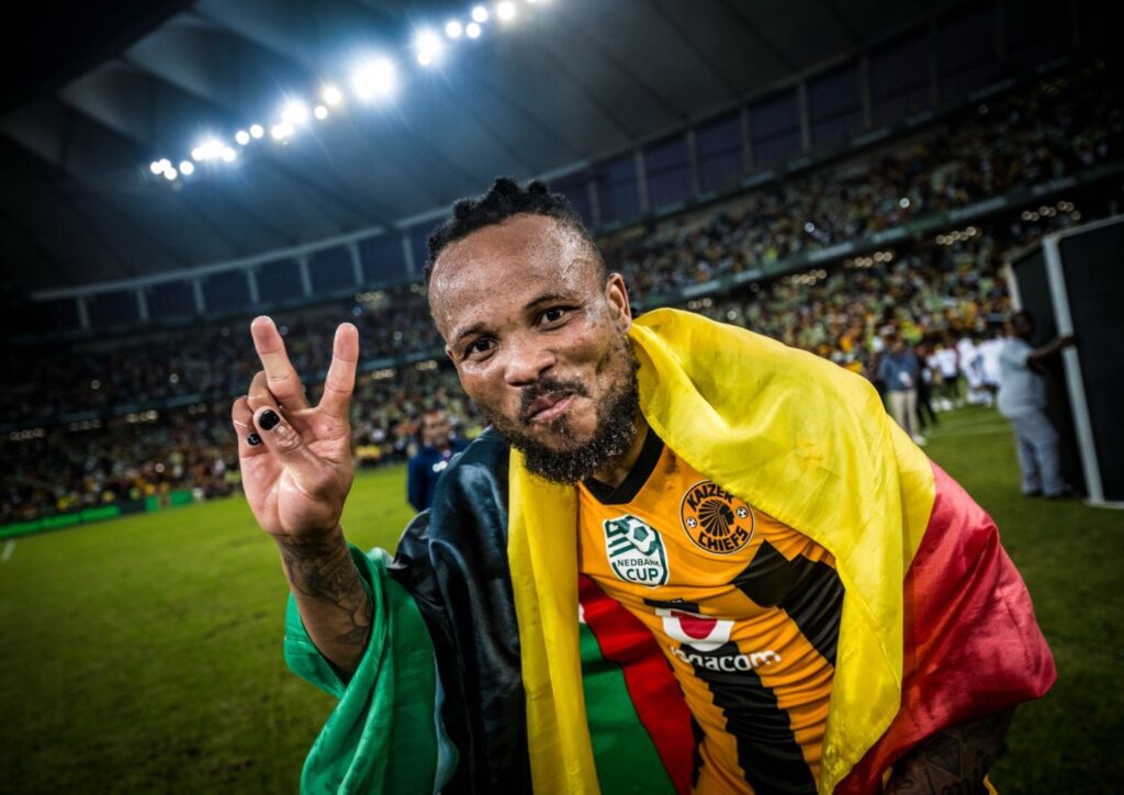 I-Chiefs iqinisekisa eyokushiya kukaDove - baningi abalandelayo?