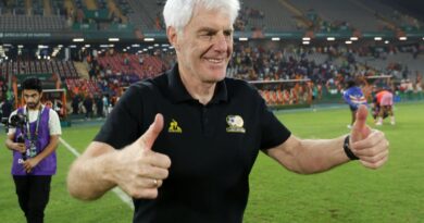 UHugo Broos uqhulule amabhomu 'ngokuchema' kwezintatheli