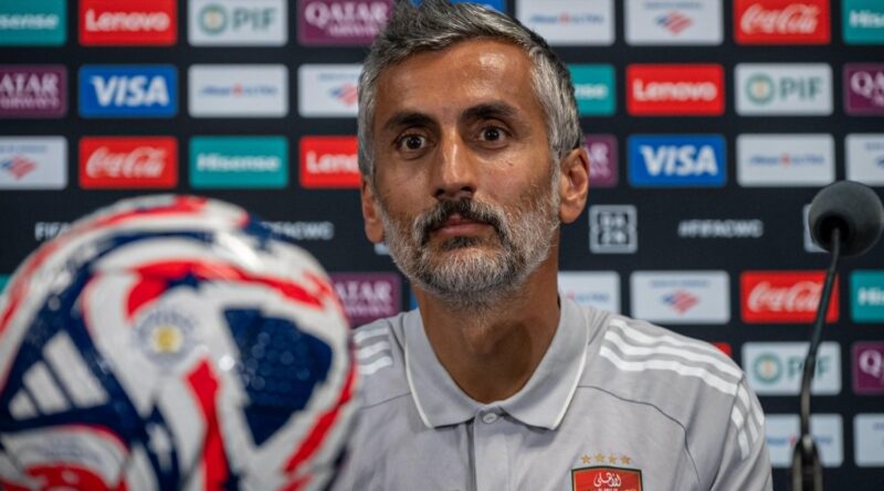 Ngathi isha nesobho ingqwele ewu-Riveiro kwi-Al Ahly