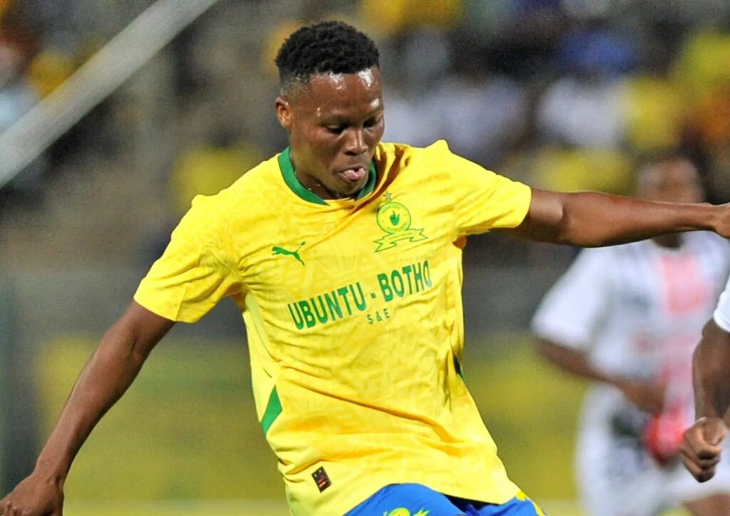 Alicaci ikusasa labangu-12 abashiywe yi-Sundowns