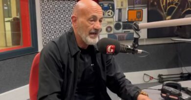 UMakaab uphawula ‘ngokucwasa’ i-Chiefs ngabadlali bakhe