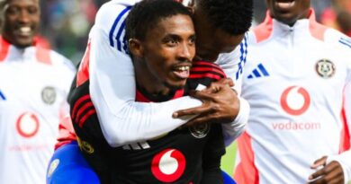 U-Saleng ne-Chiefs amanzi nowoyela, kusho ingwazi