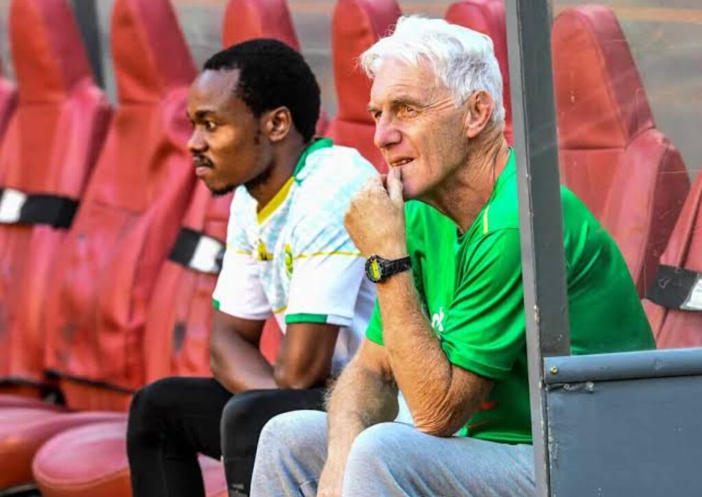 UPercy Tau ubhodle ngangakuthandanga okwashiwo u-Broos