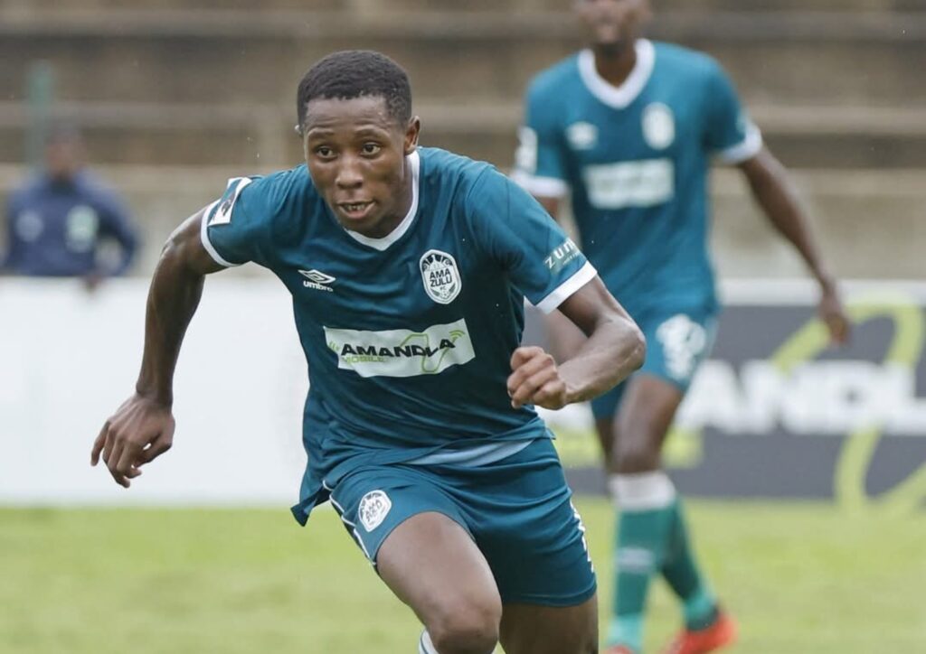 UTshepang Moremi ‘usephahlukile’ ngokujoyina iPirates