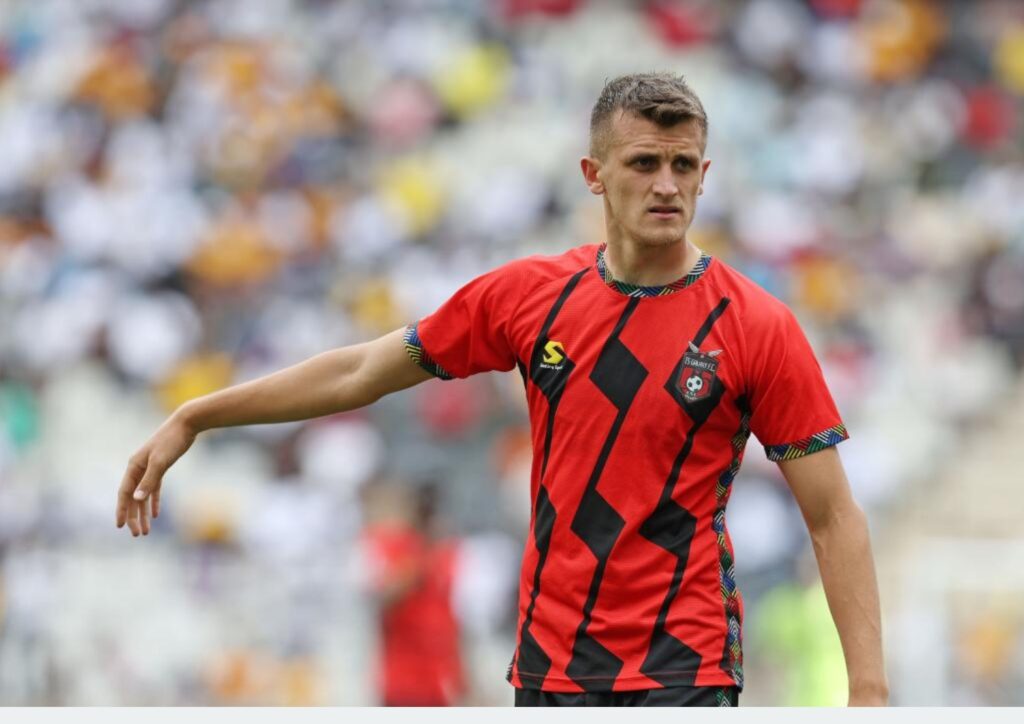 Kubhekwe okulandelayo ngoDzenan Zajmovic oshiye i-TS Galaxy