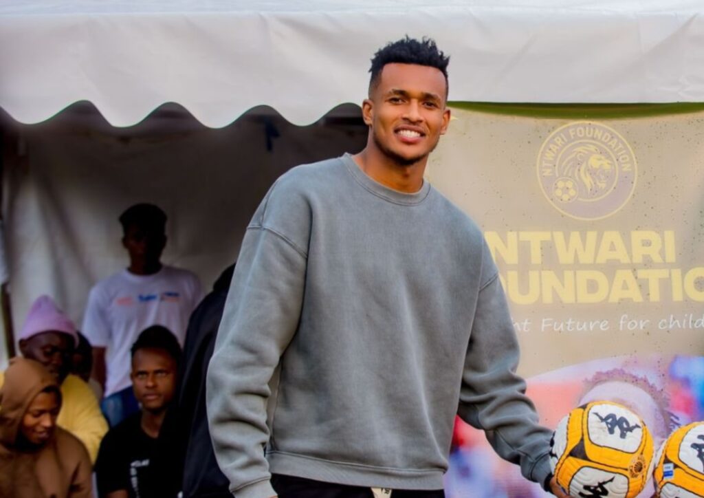 Owe-Chiefs ucacisa ekaNtwari, ekaBvuma, neyesimo seqembu