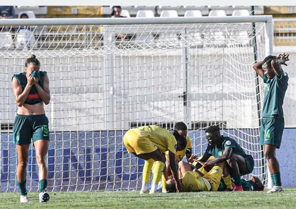 Udokotela we-Banyana nokusha ngokulimala kuka-Salgado
