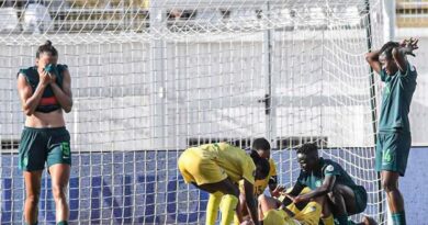 Udokotela we-Banyana nokusha ngokulimala kuka-Salgado
