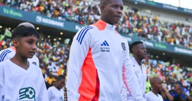 USangweni uyancoma, uveza afisa u-Mbokazi akulungise