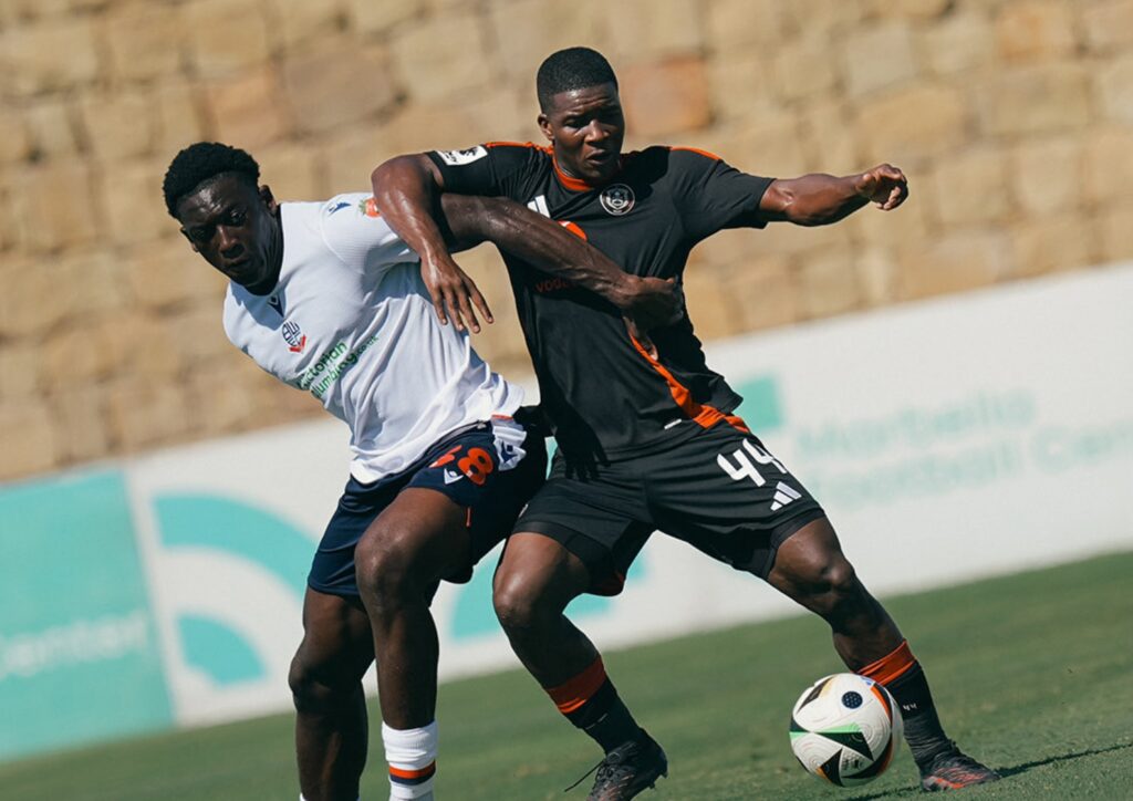 U-Ouaddou usehlonze isethenjwa sakhe sokuqala kwiPirates