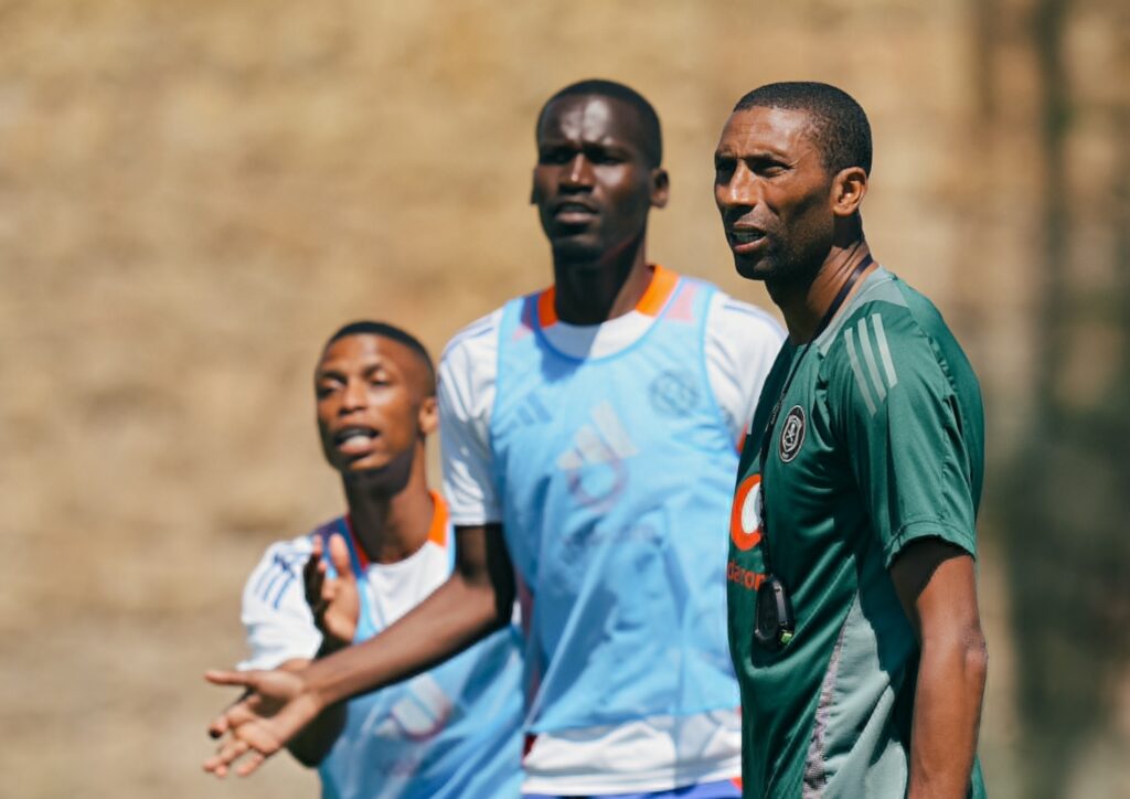 U-Ouaddou usapheka athulule njengoba akha kabusha i-Pirates