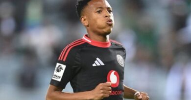 I-Pirates icacisa eka-R120m ‘ezowuthola’ ngo-Mofokeng 