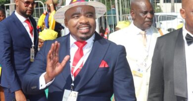 Isidayisiwe i-TS Galaxy? USukazi uyaziphendulela