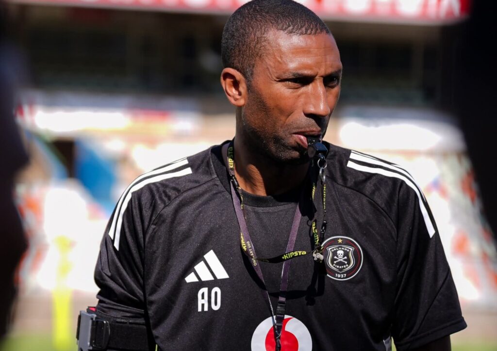 U-Ouaddou ucacisa eyohlelo lokushintsha abadlali kwiPirates