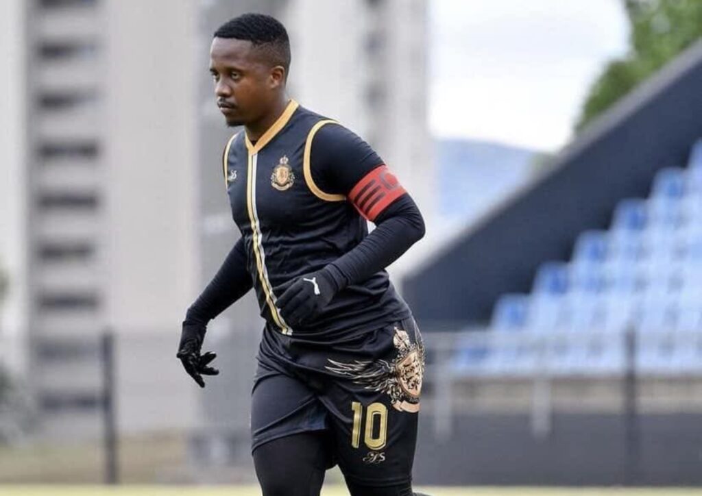Kuphucwe isihlabani uNo 10, ngabe ubekelwe u-Andile Mpisane?