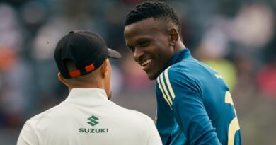 Ziyaphenduka kwiPSL kuvalwa iwindi lokudayiselana ngabadlali 