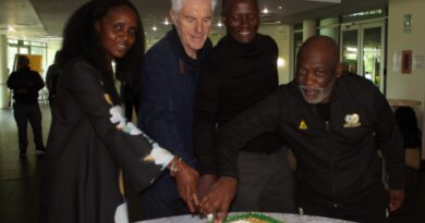 Okuxhile abalandeli iSafa ibungaza iBafana Bafana ngokungena