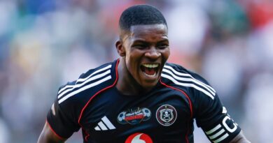 UMbekezeli Mbokazi uncome ‘inhlanhla’ ngesimangaliso segoli