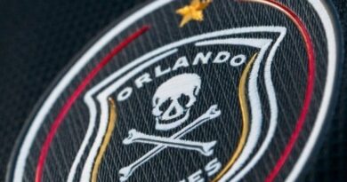 Ibuye neripoti lakafestiye i-Orlando Pirates eCongo