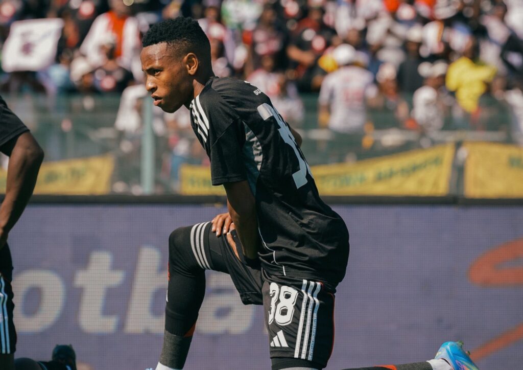 IPirates ilinyalelwe ababili - noRele Mofokeng uyangabazeka