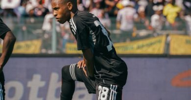 IPirates ilinyalelwe ababili - noRele Mofokeng uyangabazeka