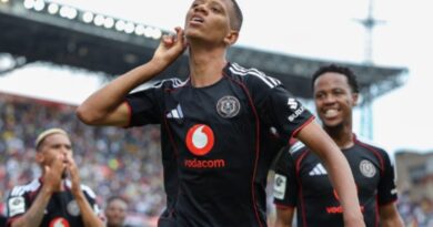 Zidliwe ababili be-Pirates noyedwa weGalaxy izindondo zePSL