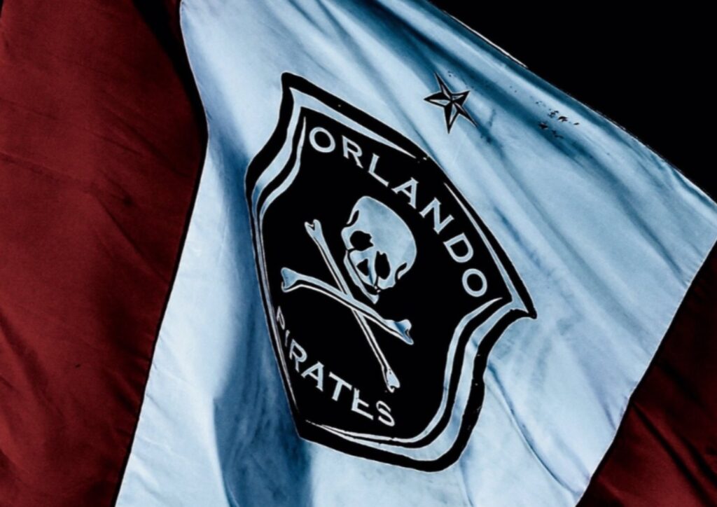 Usethole ikhaya kwiStellies obeqiwa yijezi kwi-Orlando Pirates