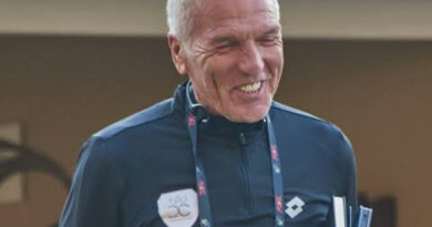 U-Middendorp uphawula ngezokugudluza abaqeqeshi kwiCity