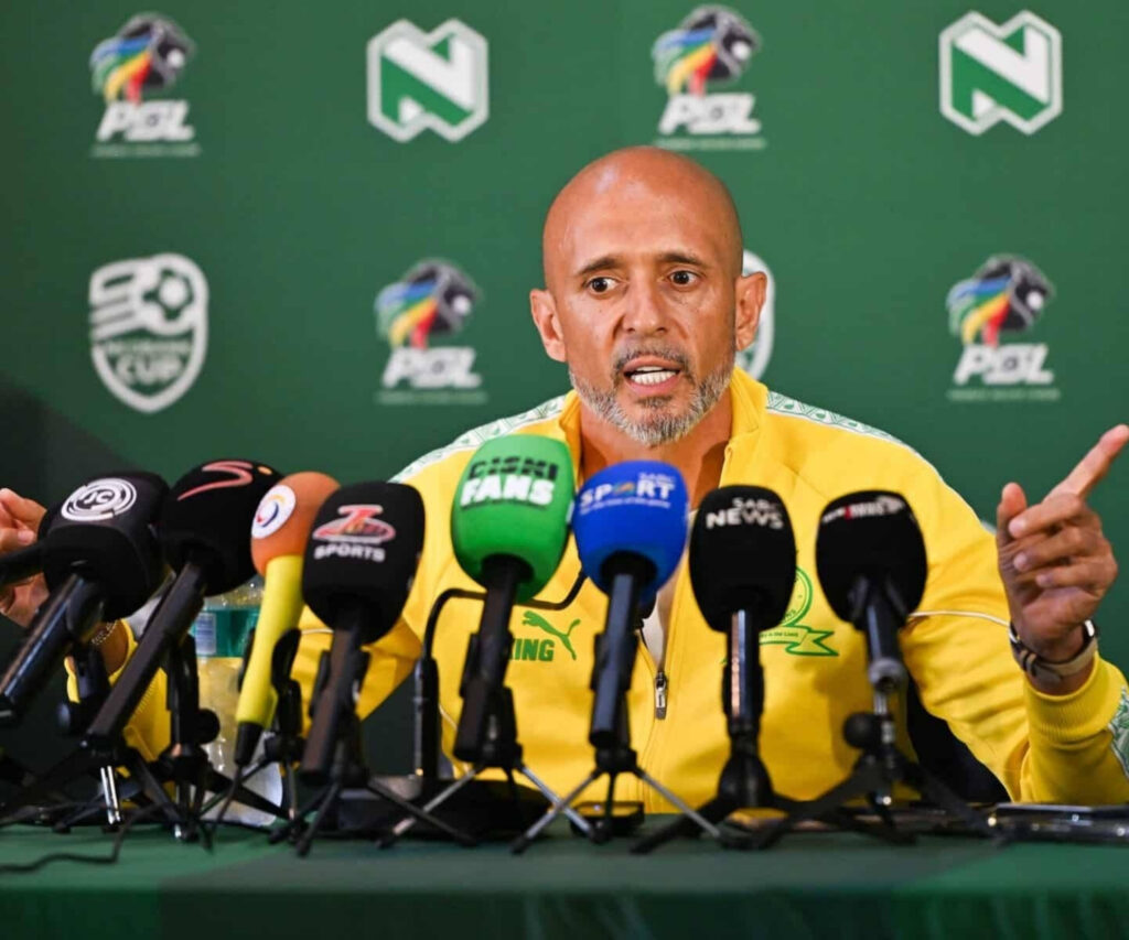 UMiguel Cardoso udedele intshuqu yesishiphi kudliwa ngePSL 