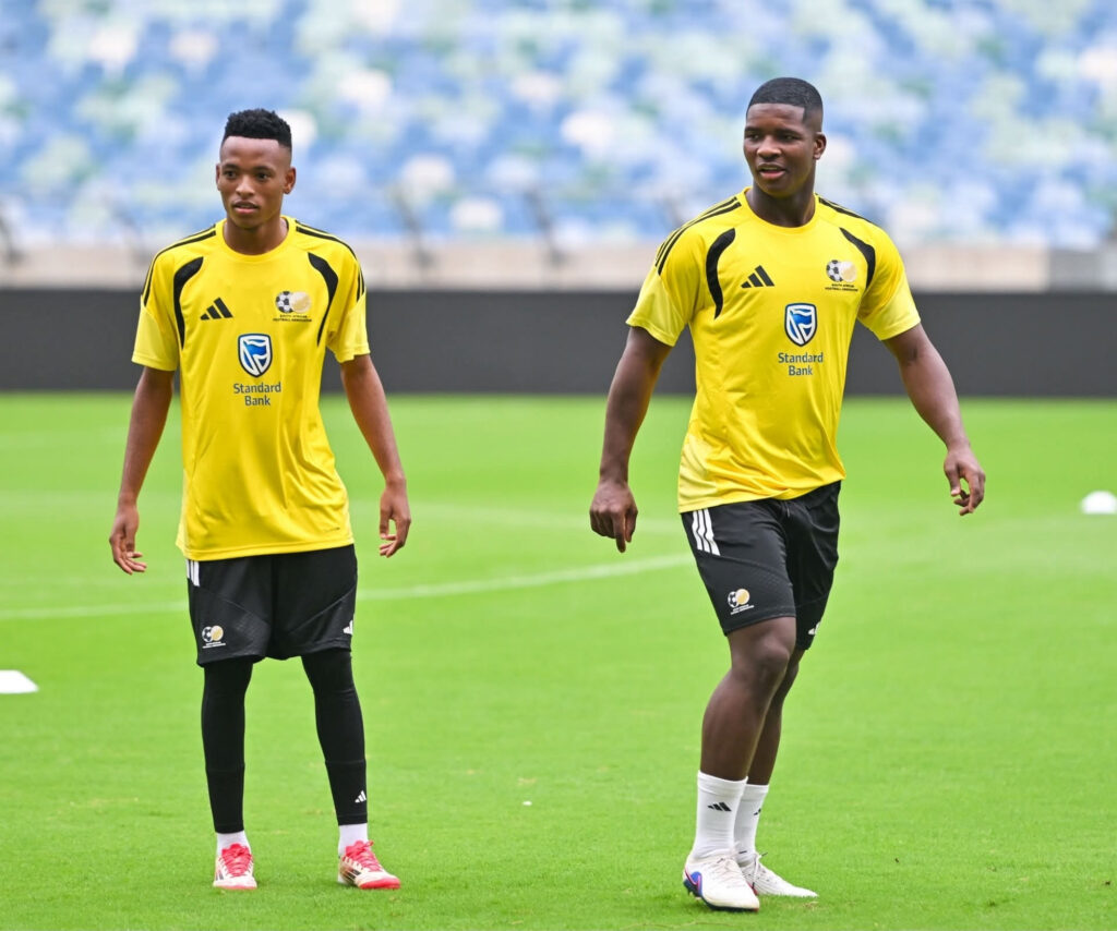 UHugo Broos uveza okuzokwenza angamdlalisi uMbokazi