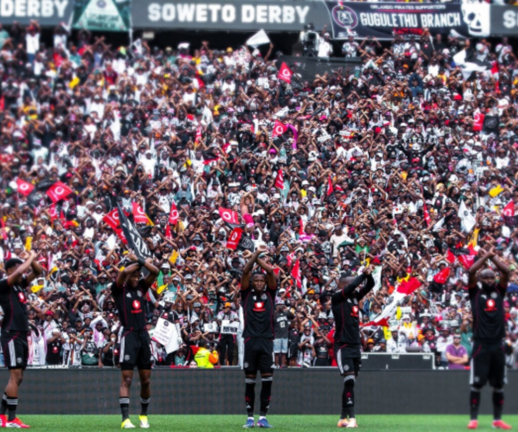 I-Orlando Pirates nesimemezelo ngamathikithi edabhi