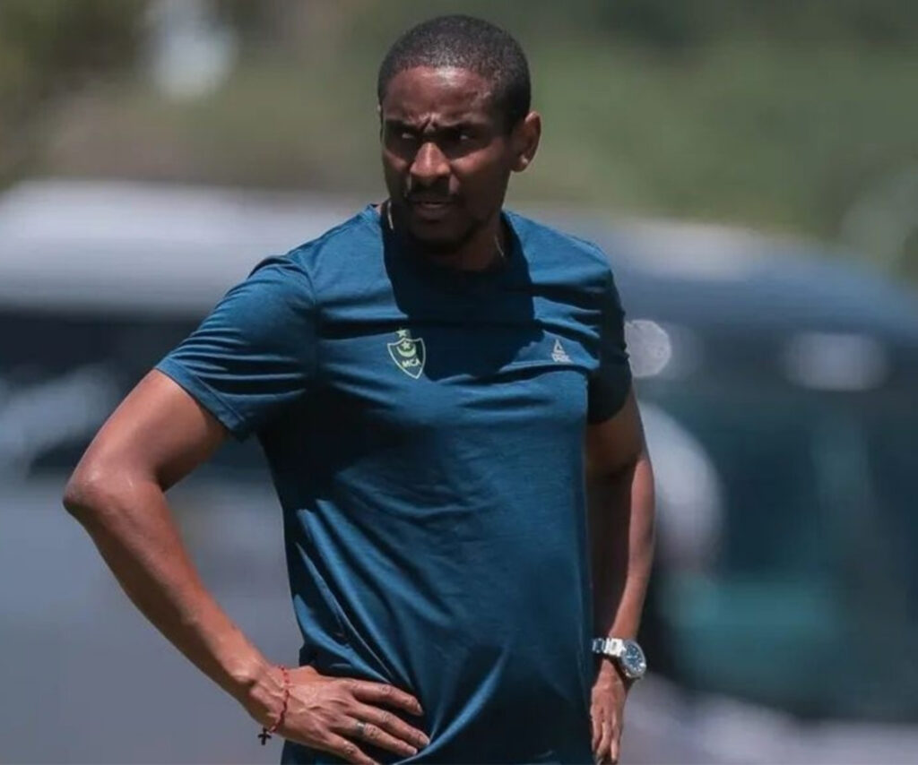 Okwenze uRulani Mokwena ashiye kwiMC Alger