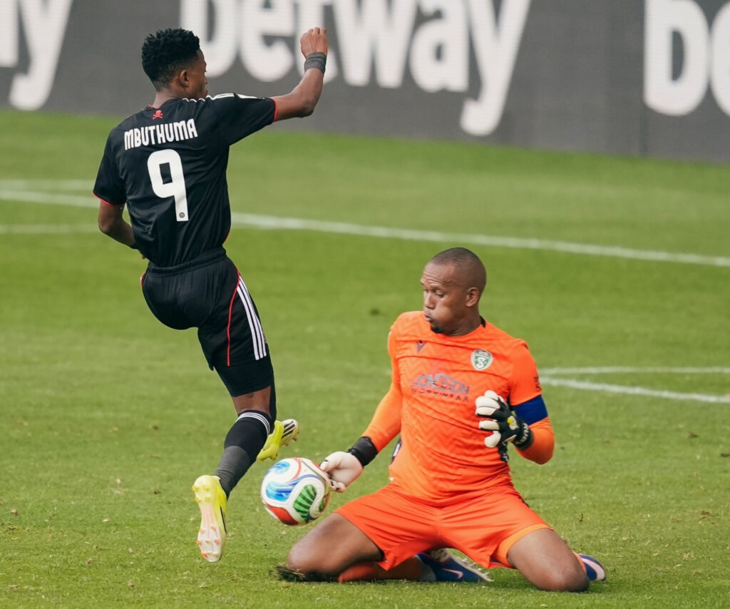 Inkakha isikhwele yadilika kuYanela Mbuthuma wePirates