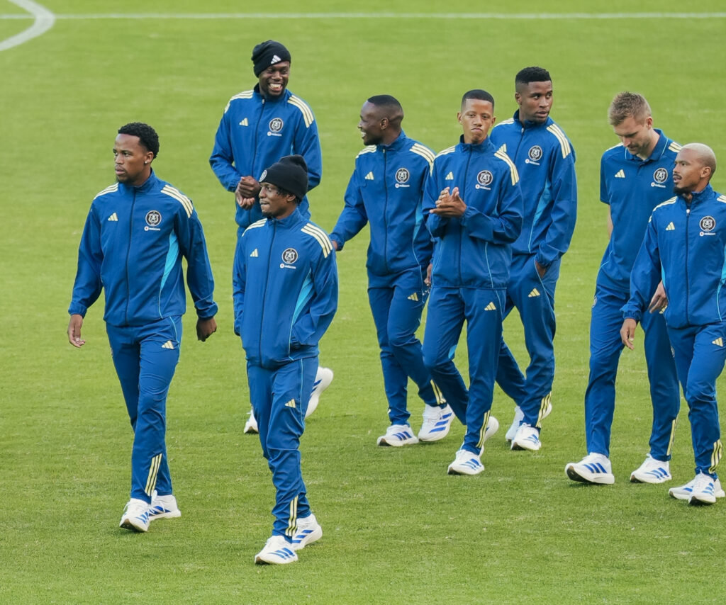 AkuYanela Mbuthuma amathemba e-Orlando Pirates koweBay